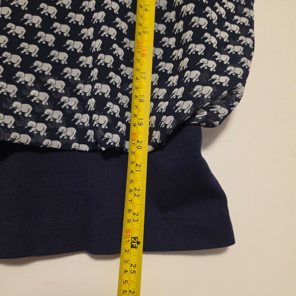 Cabi Elephant Print Layered Blouse Navy Blue White Short Sleeve Top Size Small - Picture 5 of 10